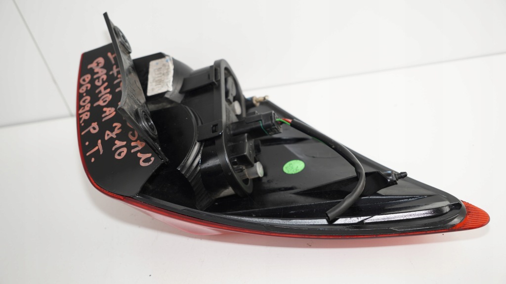 фото №5, Лампа правый задняя nissan qashqai j10 06-09r^