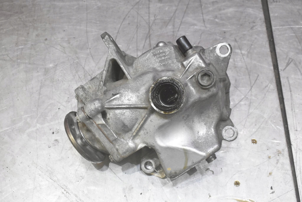 фото №7, Мост дифференциал перед передний a2053310100 mercedes c-klasa w205 3.0 v6 367km awd