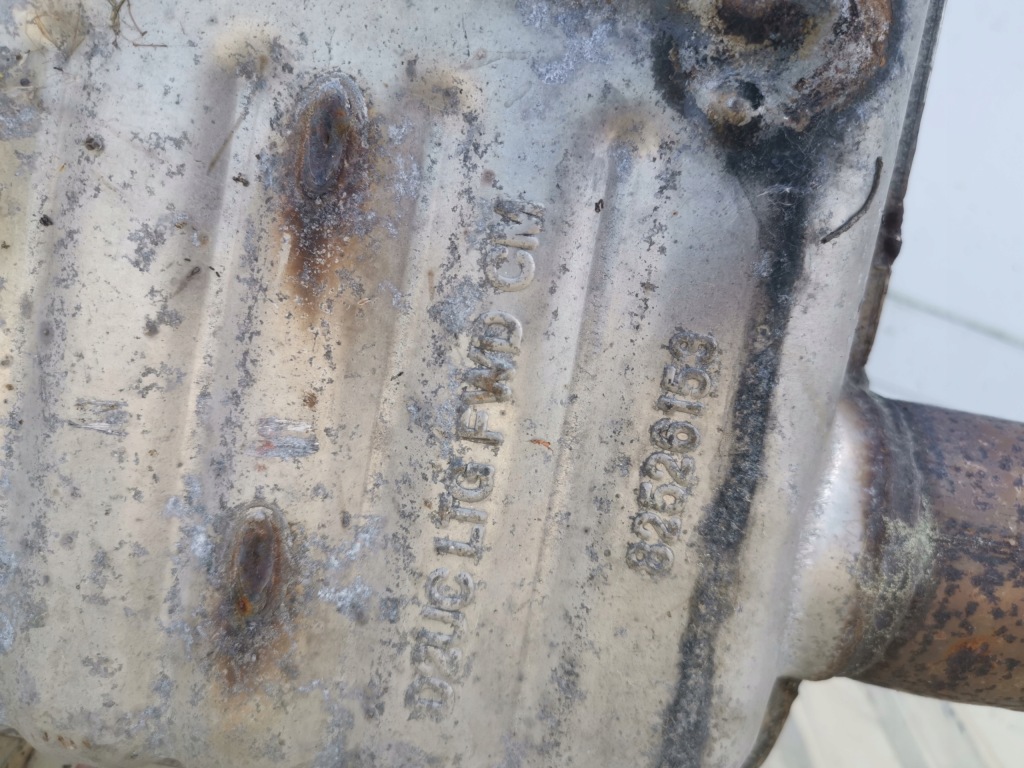 Chevrolet equinox 3 18 гасник кінцевий труба 2.0 turbo Доставка