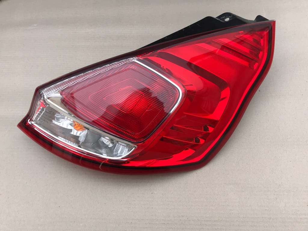 фото №1, Ford fiesta mk7 lift лампа задняя задняя правая