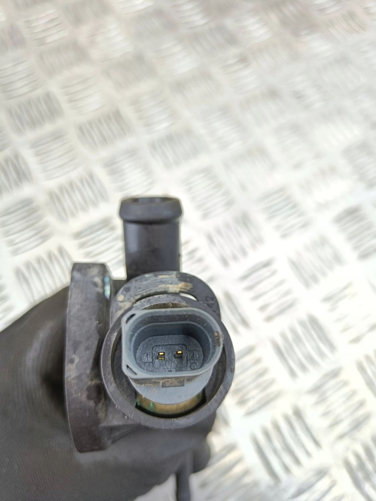 фото №6, Volkswagen passat b7 2012 термостат / корпус термостата