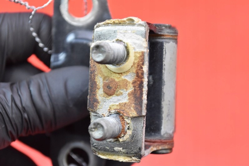 фото №7, Петля петлі кришки toyota avensis t27 kombi 09-11