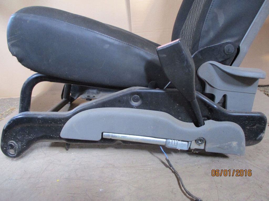 фото №7, Сиденье правый перед renault kangoo iii