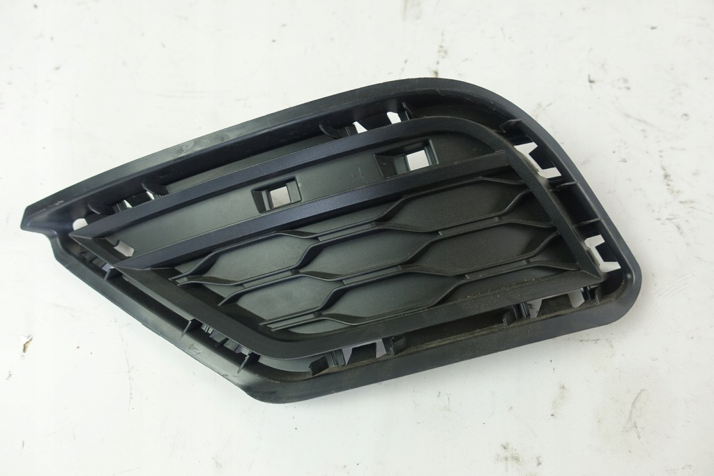 фото №1, Vw t-roc решётка бампера задняя правая 2ga807246