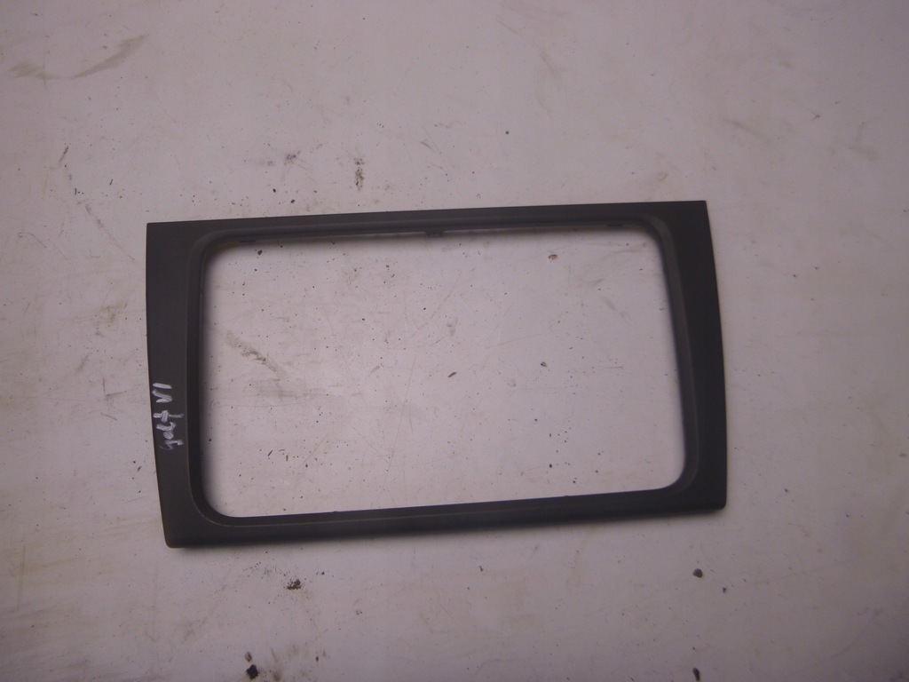 фото №1, Рамка dekor радіо vw golf vi 5k0858063a