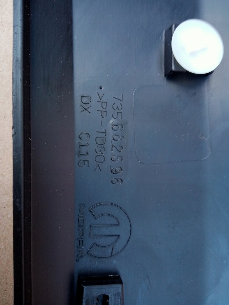 фото №9, Jeep renegade правая молдинг крыла перед 2014r