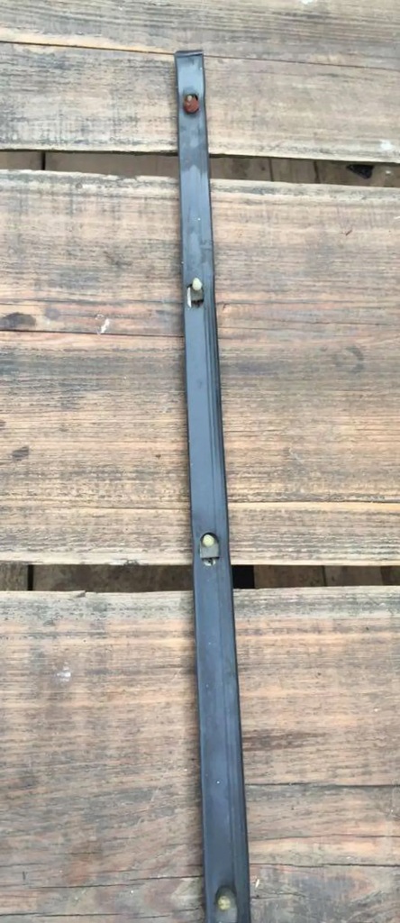 фото №8, Mercedes-benz w115 1973 молдинг крыла правый перед