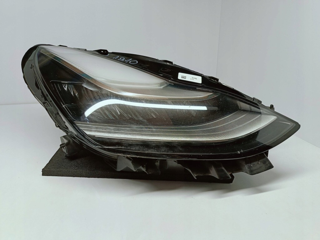 Купить Tesla model 3 m3 17- фара правый  перед передняя full led европа  1077376-00-c