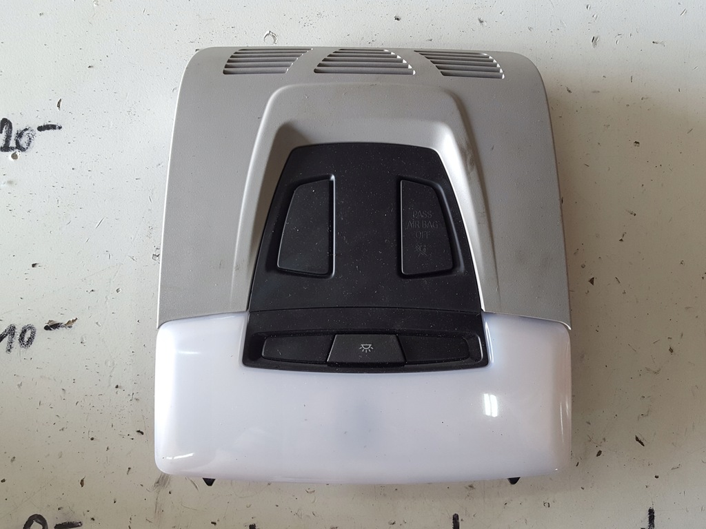 фото №1, Bmw 1 f20 f21 11-14r лампа потолочный