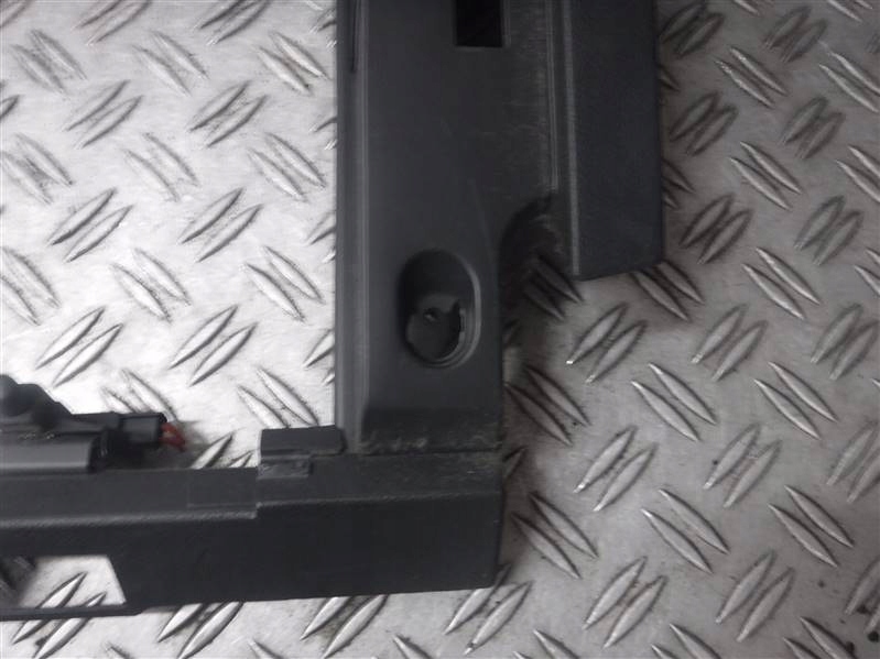 Низ  консолі панелі vw sharan рестайлінг  7m3858904r vw sharan 1 рестайлінг Зі Шроту