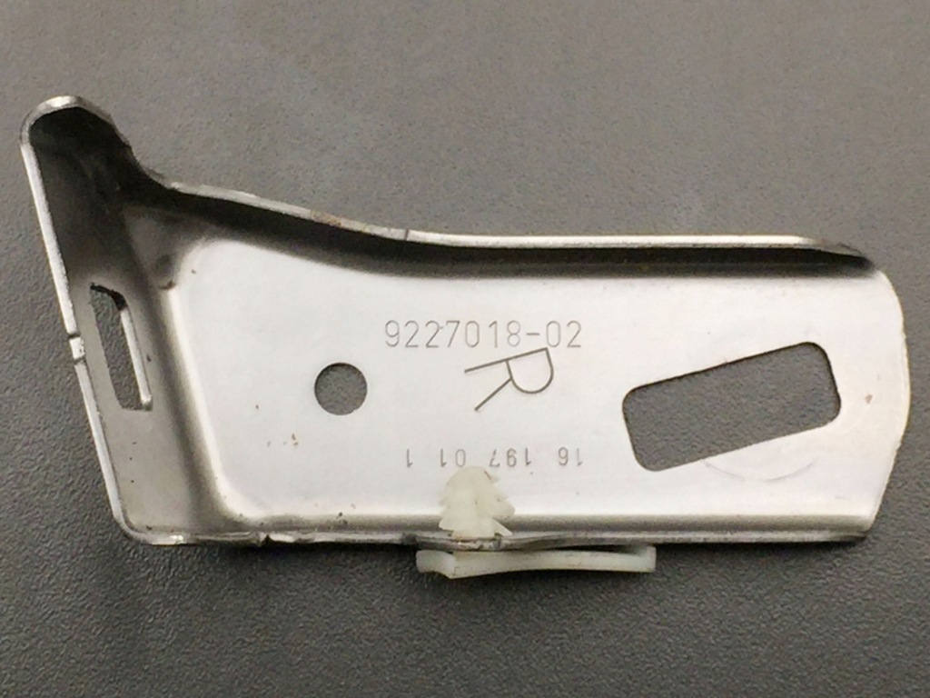 фото №1, Bmw 3 f30 f35 f31 2017 кронштейн / кронштейн