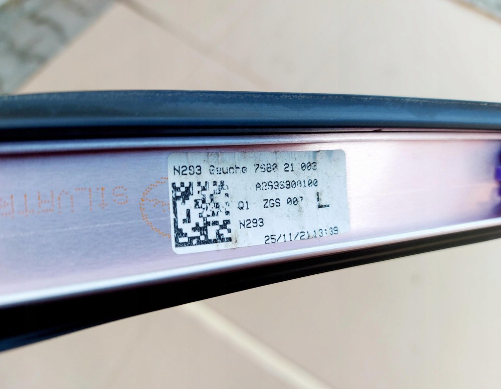 фото №9, Mercedes eqc n293 w293 21r. молдинг дахова ліва a2938900100