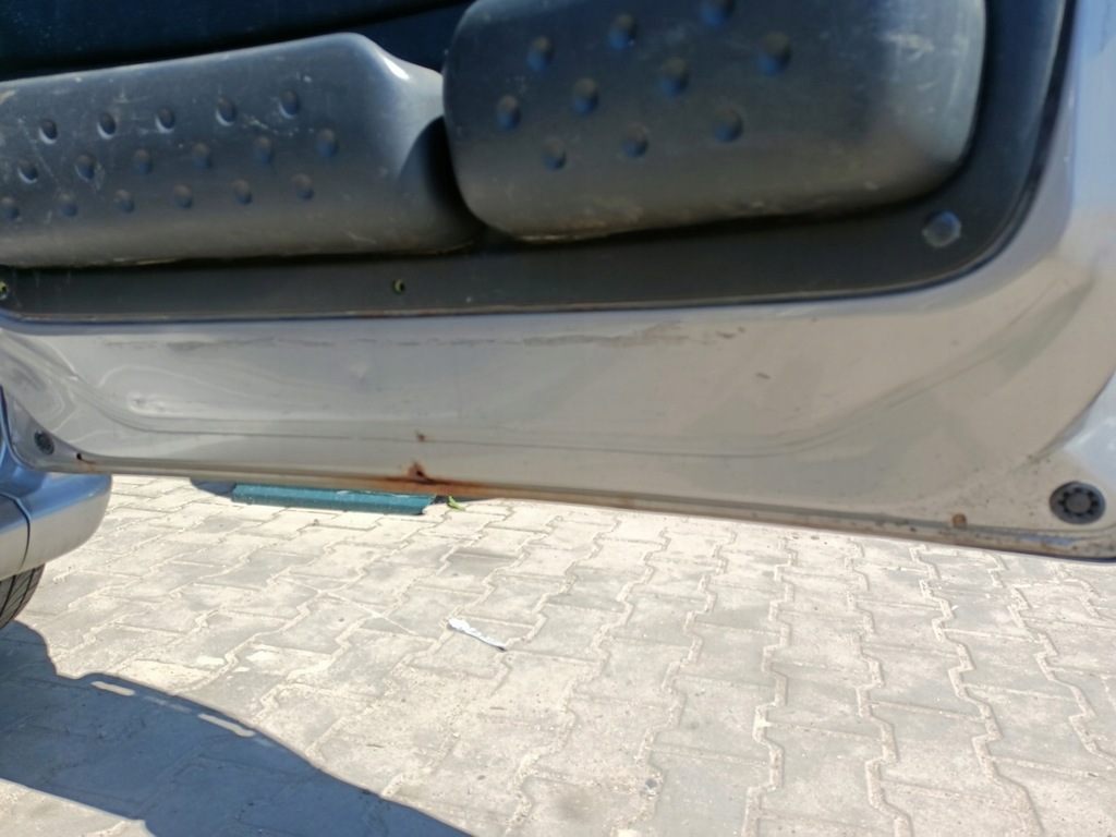 фото №8, Крышка багажника задняя багажника toyota yaris verso i lift fl 1d2 03-05