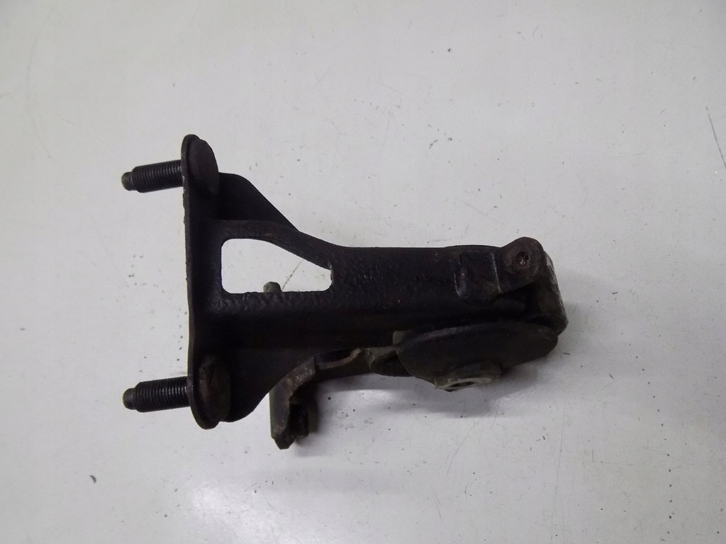 фото №11, Toyota auris i 06-09 1.4 кронштейн подушка кронштейн