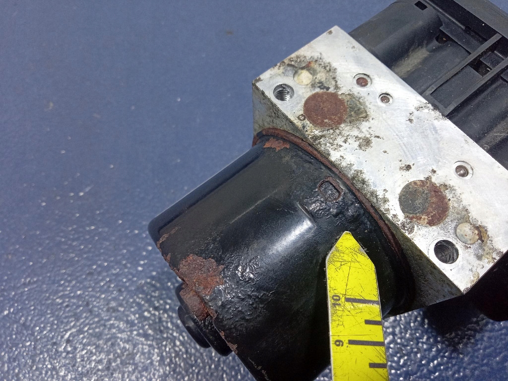 Купити Opel zafira b 1.8 140km насос abs блок керування 13246539 z18xer