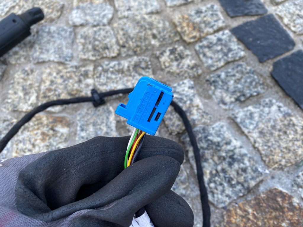 Купить Mercedes 247 glb привод крышки левый правый 2478902500 2478902600 оригинал