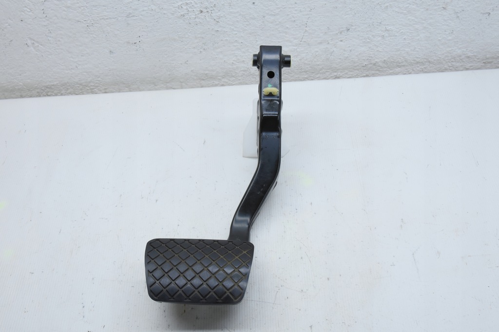 фото №1, Audi a4 b8 lift педаль тормоза автоматическая коробка передач