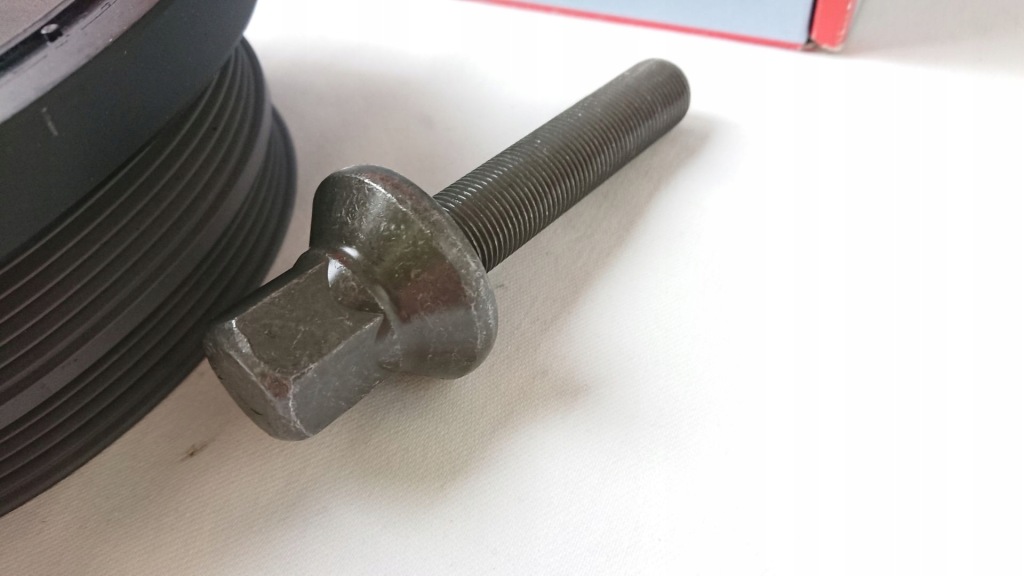 Купити Ремінь натягувач шків ролик bmw 3 e90 e91