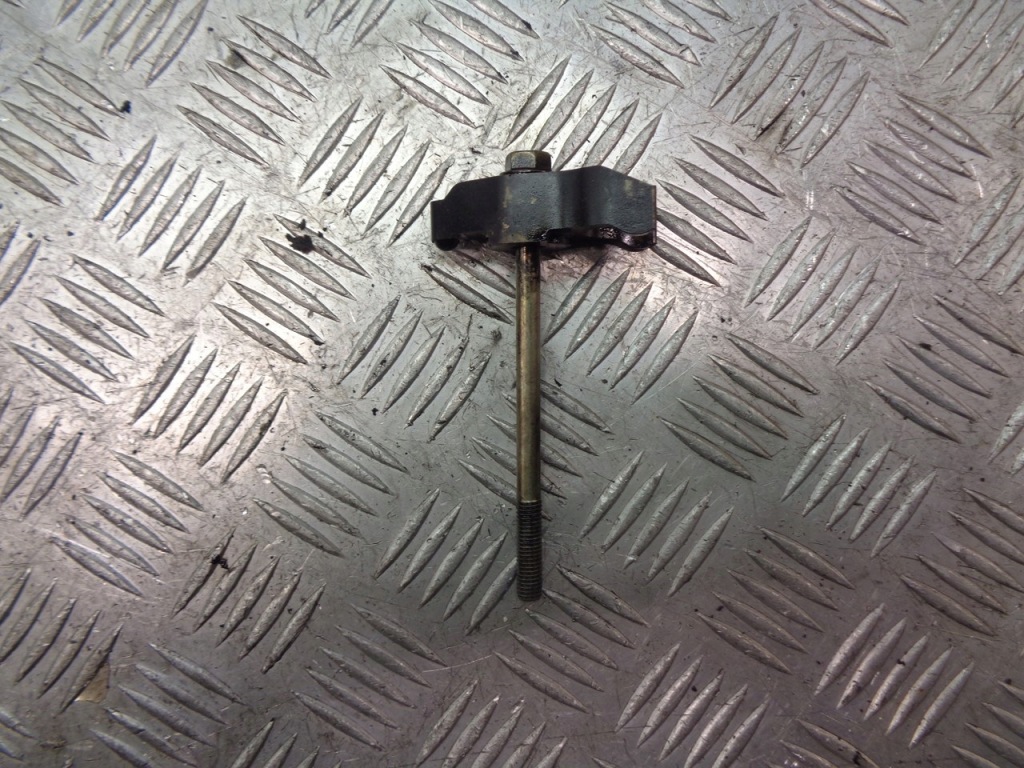 Купить Опора подножка впрыска toyota avensis t25 2.0 d4d