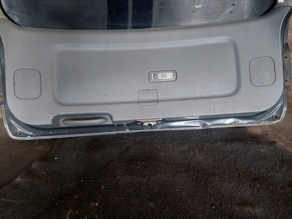 фото №15, Kompletny задня кришка багажника багажника бампер лампи toyota avensis verso i 1e2