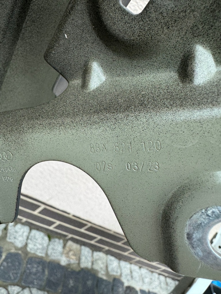 Купить Audi q3 83a 18- крыло  правый  передний перед