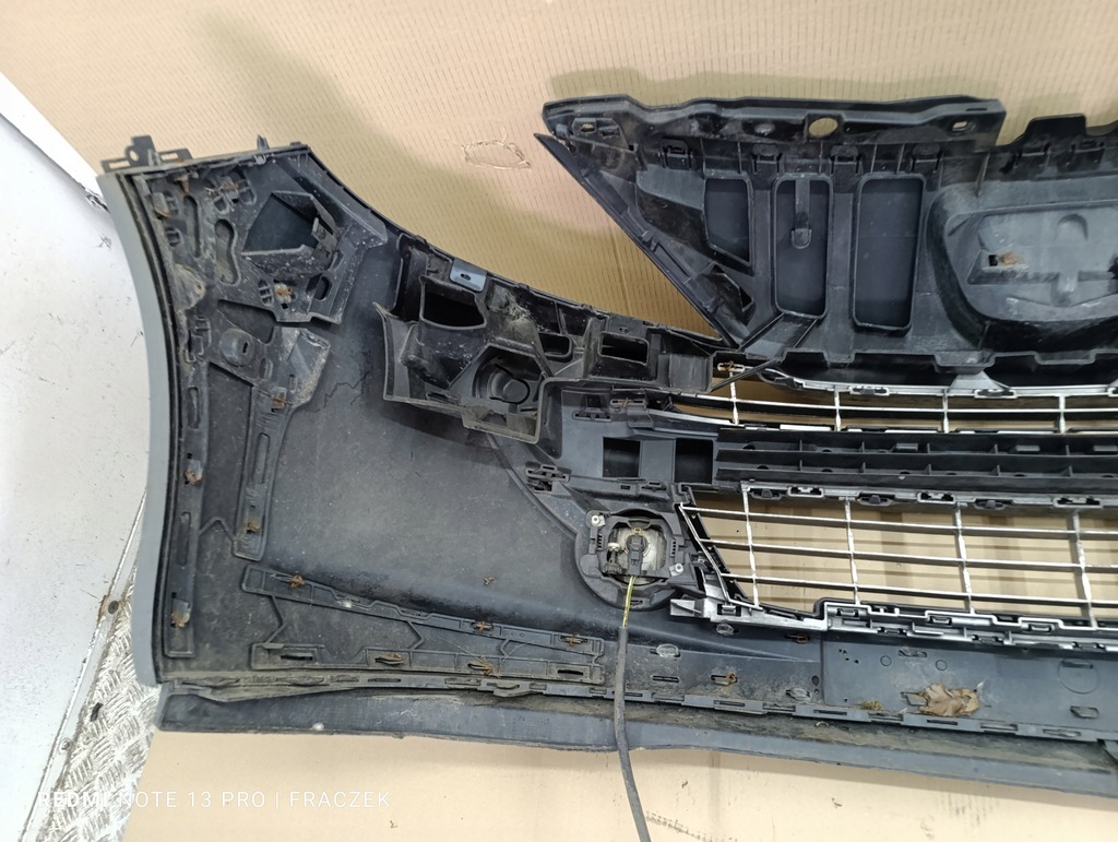 фото №12, Peugeot 307 fl lift бампер передний перед противотуманные фары с накладки