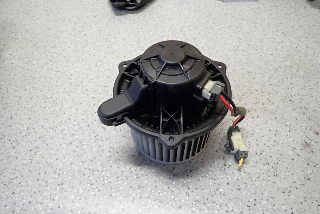 фото №4, Hyundai i30 07-12 вентилятор отопителя воздуходувка