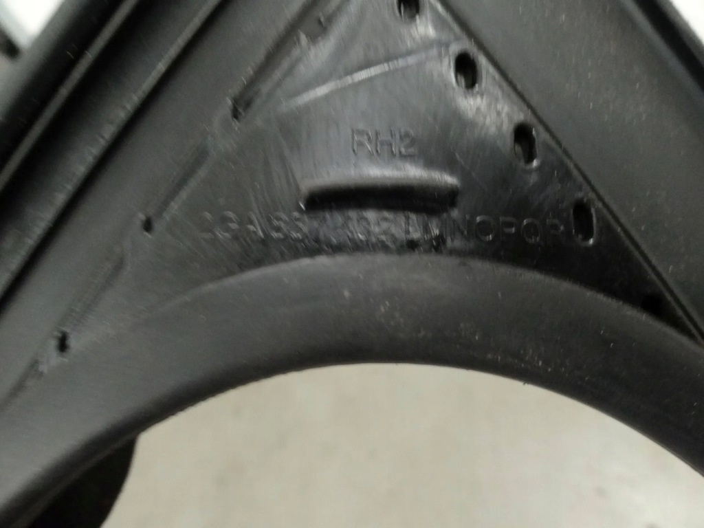 фото №2, Vw t-roc 2021 рамка хром прокладка скло правий перед 2ga837432