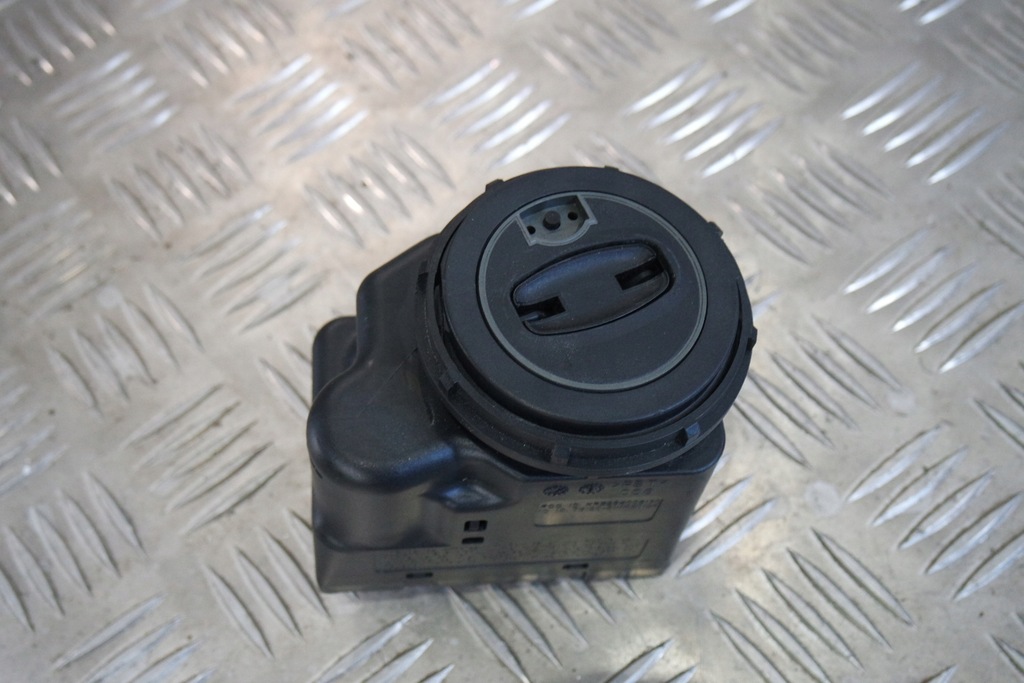 фото №1, Замок зажигания porsche 7pp905856e