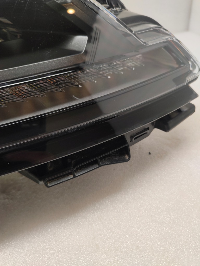 фото №2, Land rover evoque ii full led лампа правый перед r8d2-13w029-bb