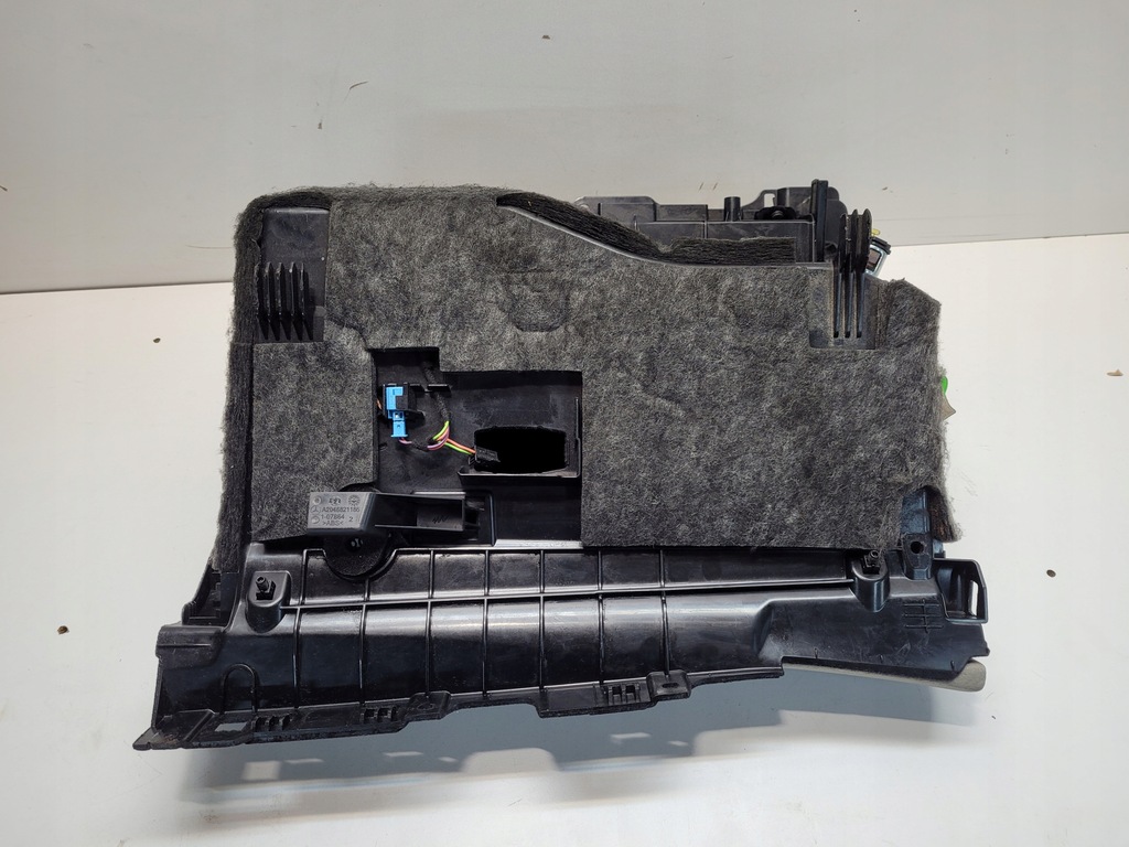 фото №4, Mercedes glk x204 бардачок posażera боковий панелі eu