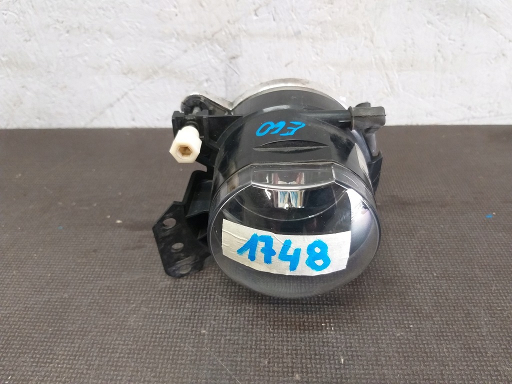 фото №1, Противотуманная фара левый bmw 5 v e60 e61