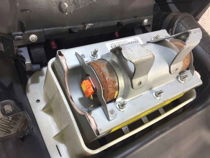 фото №9, Панель приладів приладова панель приладів подушки безпеки toyota yaris ii