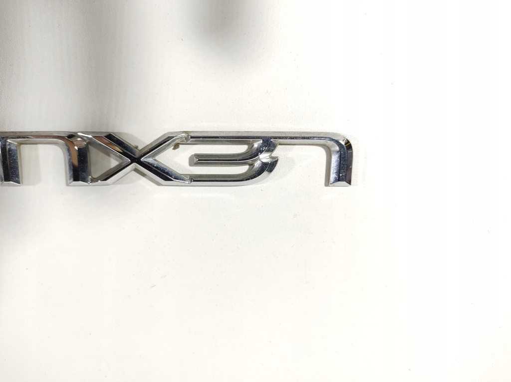 фото №5, Lexus is300h 13r емблема