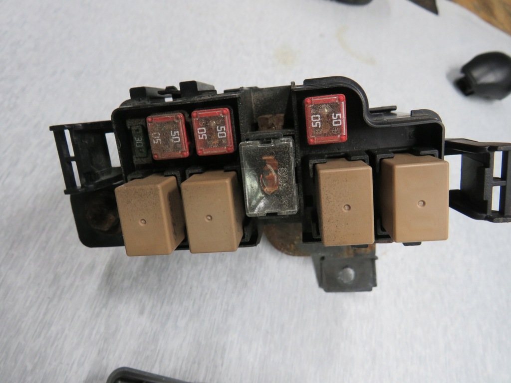 фото №6, Kia sportage iii 2.0 crdi коробка предохранителей