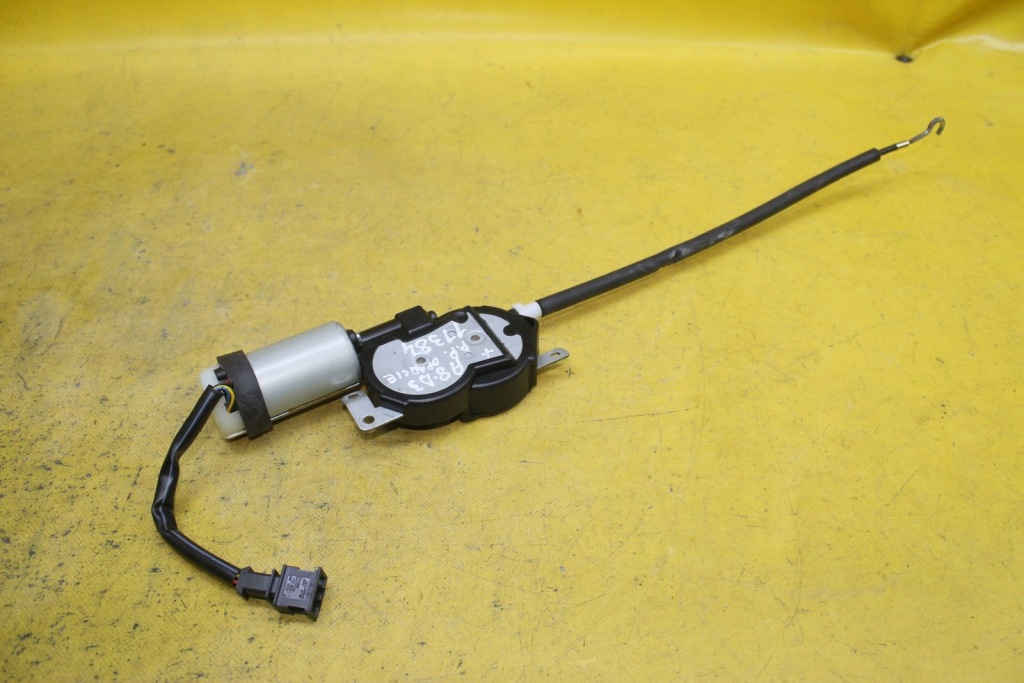 фото №1, Моторчик сиденье правый перед a8 d3 8515450b