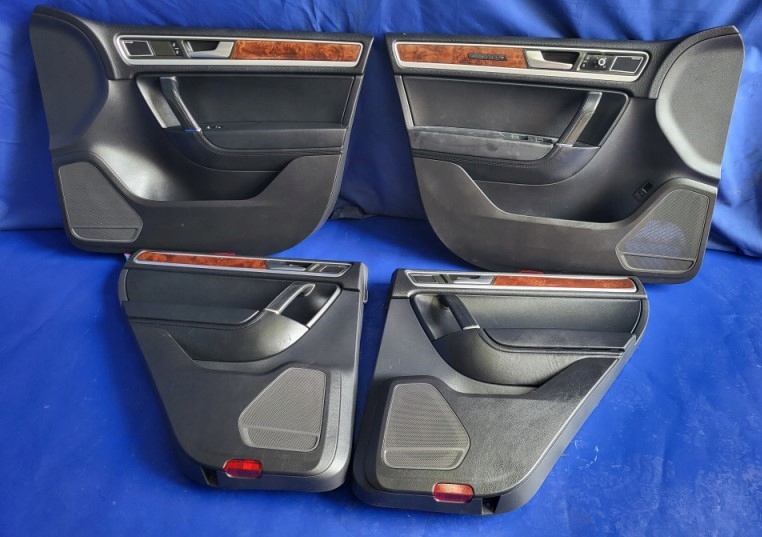 фото №11, Сидіння сидіння заднє сидіння електричний з підігрівом задня vw touareg ii