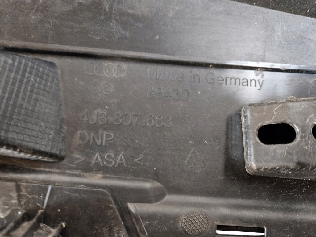 фото №11, Audi gt e-tron 4j3 бампер перед передний оригинал