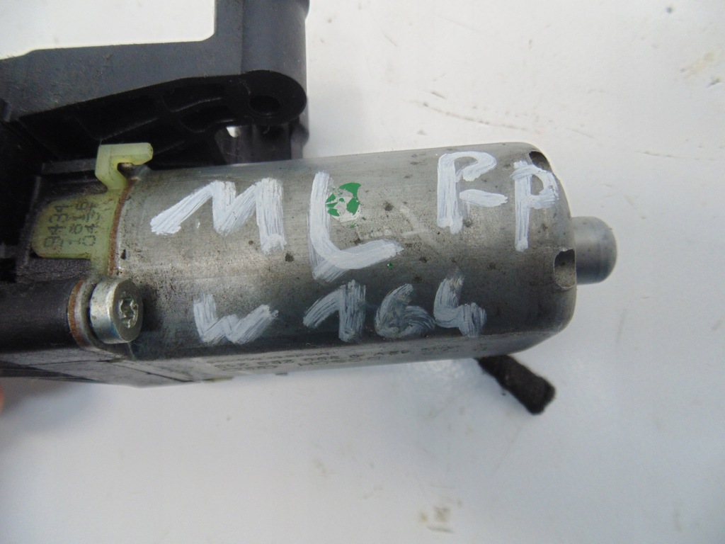 фото №6, Моторчик регулировки сиденья fotrla правый mercedes w164 w251