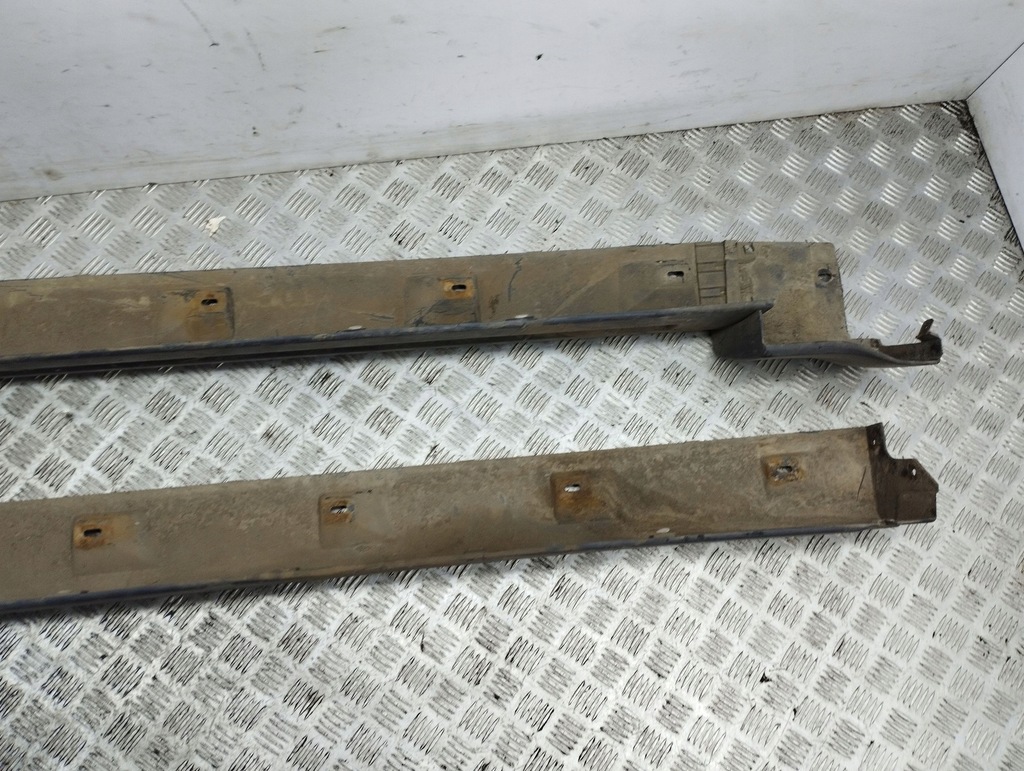 фото №4, Land rover range rover sport l320 2008 комплект поріг