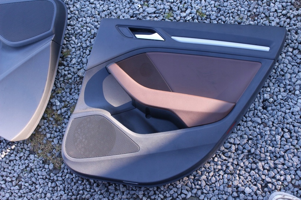 фото №11, Коричневые салон сиденья заднее сиденье audi a3 8v hb eu