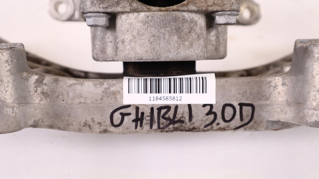 фото №10, Maserati ghibli 3.0 d 14- кронштейн подушка коробки 670004299, 670001738