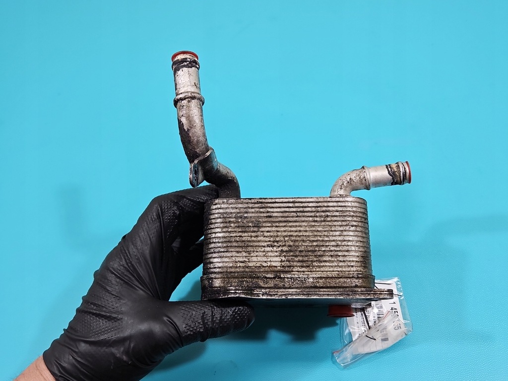 фото №6, Радіатор оливи audi q7 i 4l 079117015a 4.2 v8 fsi