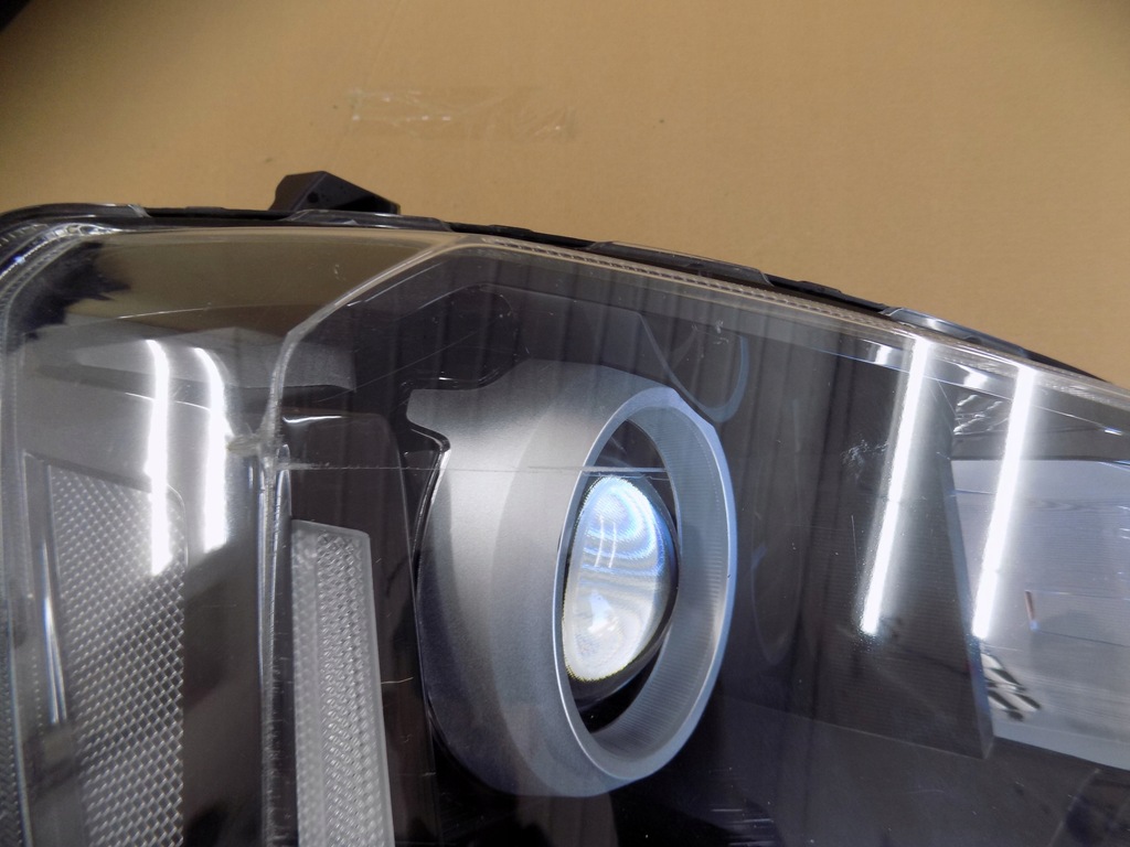 фото №15, Kia niro лампа правая передняя перед обычная 92102-at оригинал