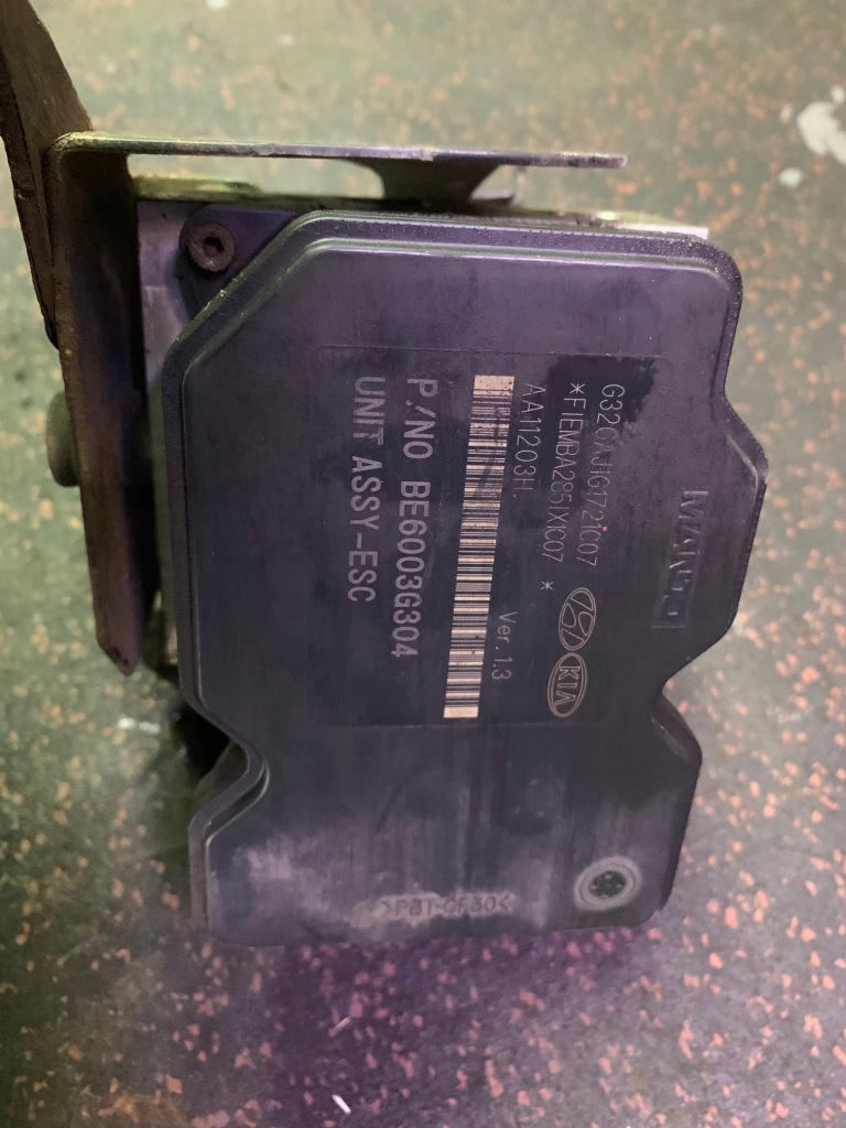 фото №3, Kia оригинальный номер 58920-2t520 насос abs esp