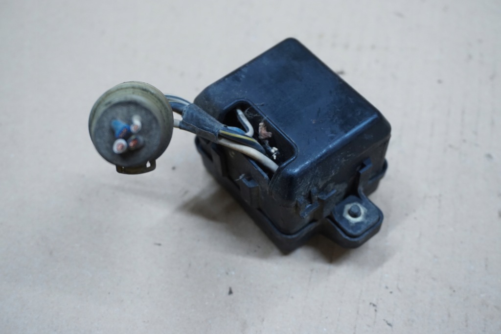 фото №6, Land cruiser lj70 коробка предохранителей 2,4 td