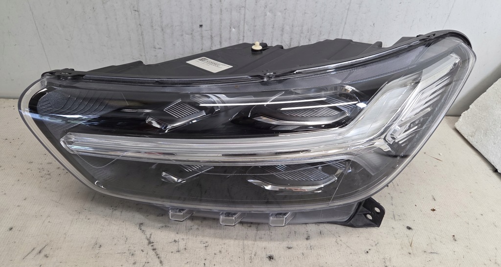 фото №1, Volvo xc40 лампа перед ліва mid led europa оригінал