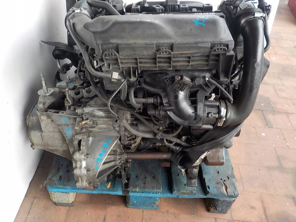 Peuegot 3008 5008 1.6 thp двигун 5f02 комплектний Зі Шроту