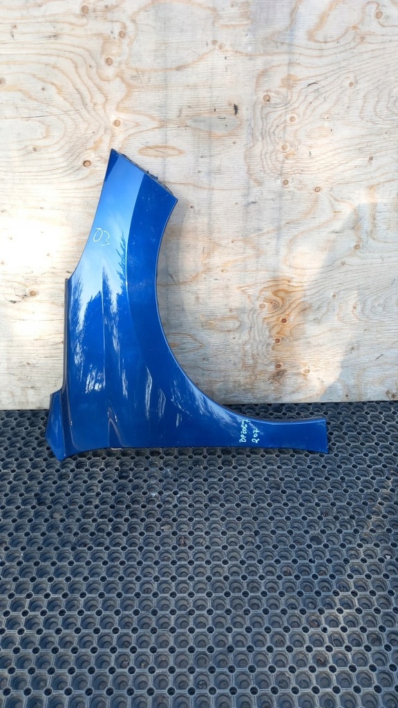 фото №1, Peugeot 207 крыло перед правый