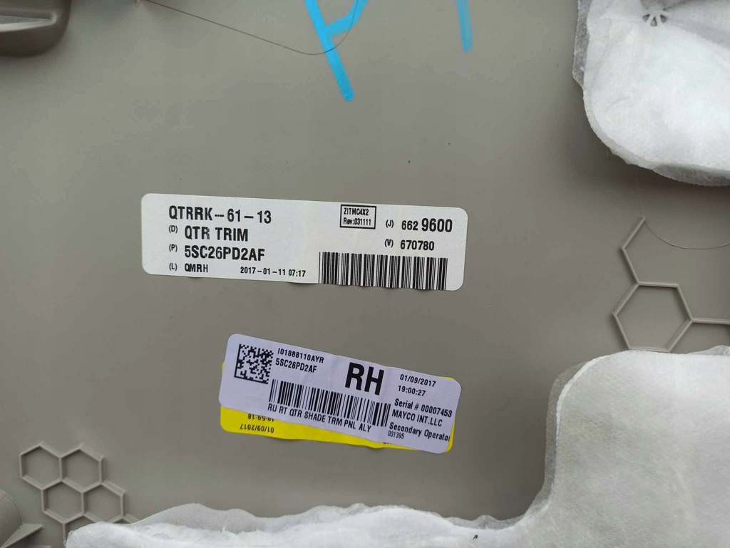 фото №5, Chrysler pacifica ii обшивка багажника обивка левый задняя 2016r